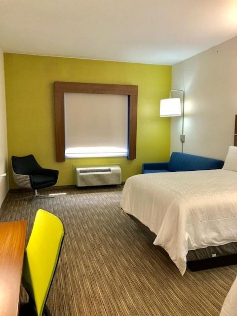 Holiday Inn Express & Suites Longview South I-20, An Ihg Hotel Екстериор снимка